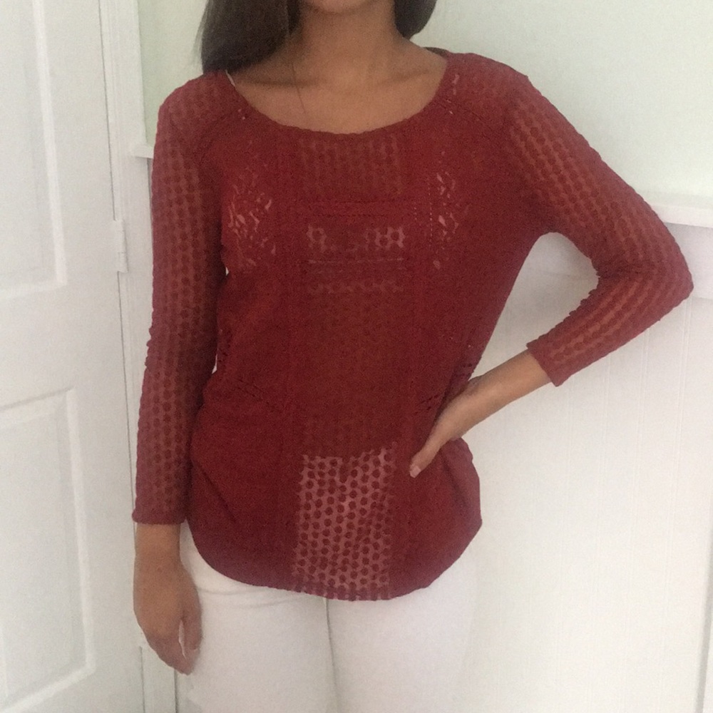 Quarter sleeve top